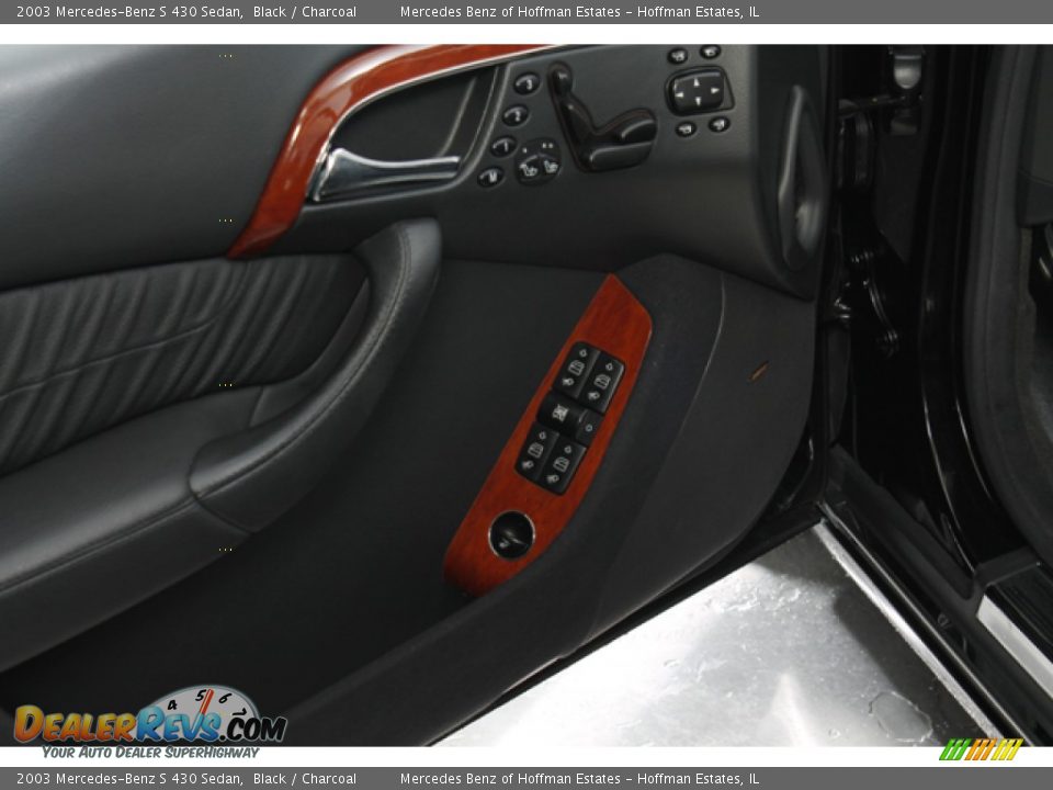 Controls of 2003 Mercedes-Benz S 430 Sedan Photo #17