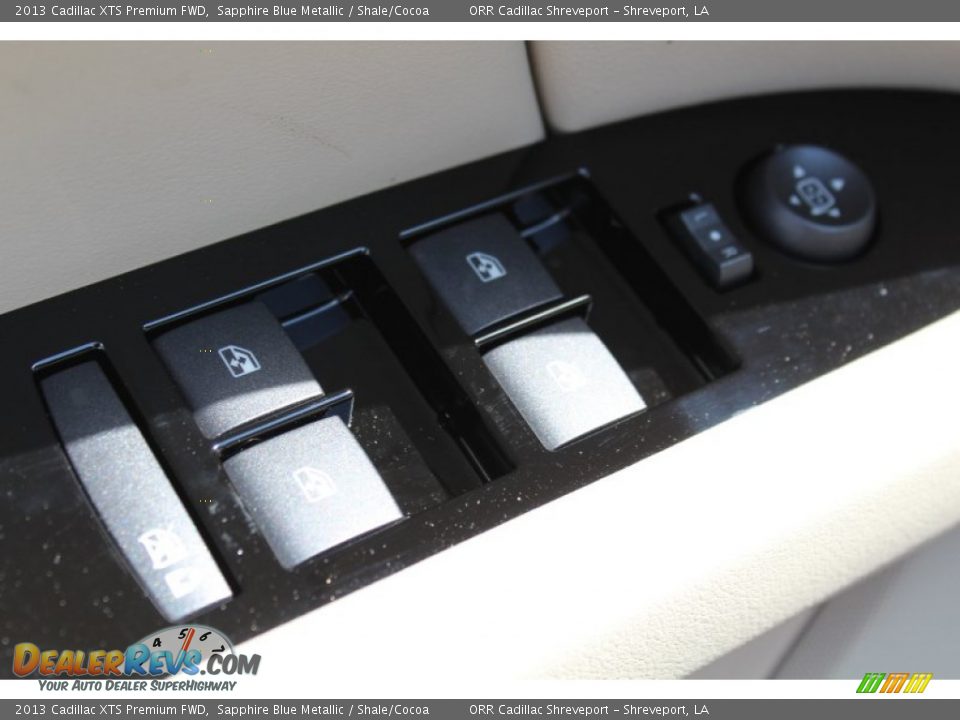 2013 Cadillac XTS Premium FWD Sapphire Blue Metallic / Shale/Cocoa Photo #33