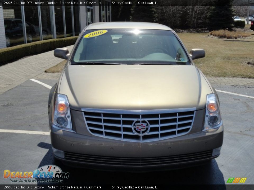 2006 Cadillac DTS Luxury Radiant Bronze Metallic / Cashmere Photo #2