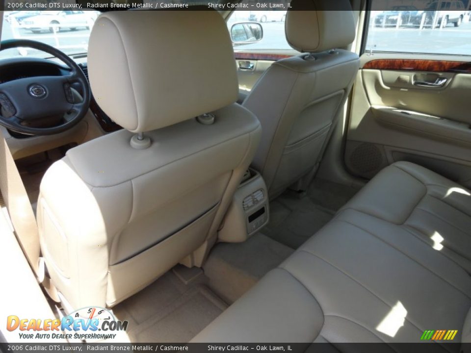2006 Cadillac DTS Luxury Radiant Bronze Metallic / Cashmere Photo #10