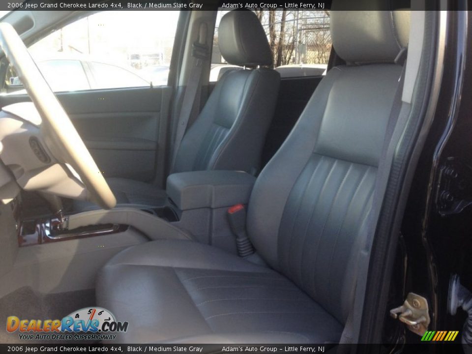2006 Jeep Grand Cherokee Laredo 4x4 Black / Medium Slate Gray Photo #8