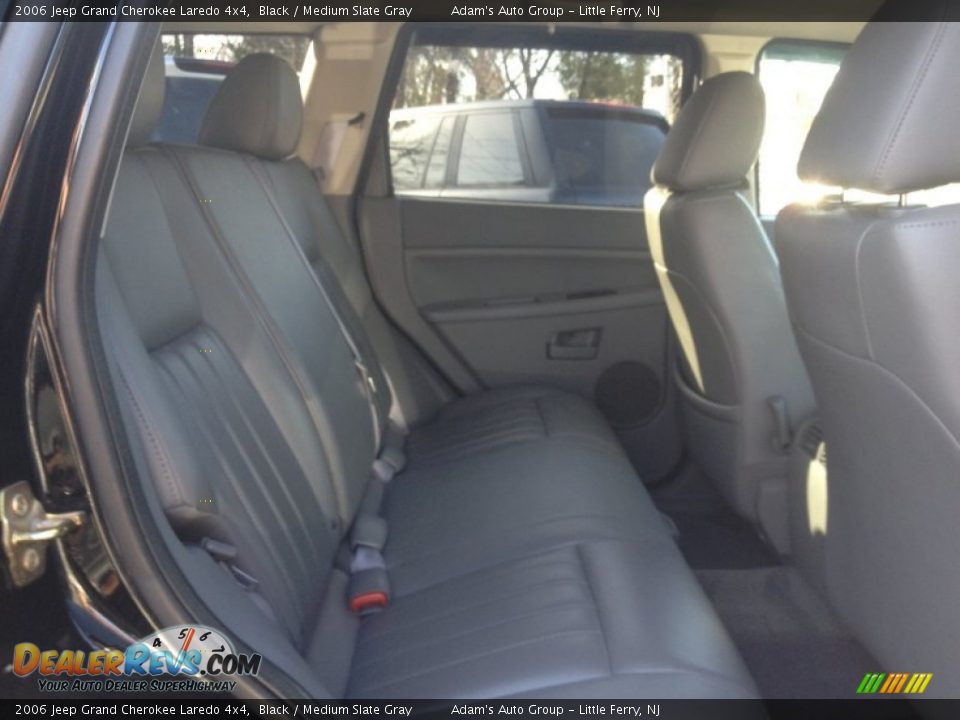 2006 Jeep Grand Cherokee Laredo 4x4 Black / Medium Slate Gray Photo #15