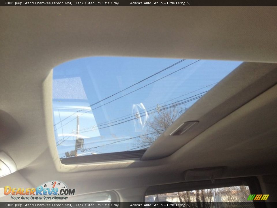2006 Jeep Grand Cherokee Laredo 4x4 Black / Medium Slate Gray Photo #17