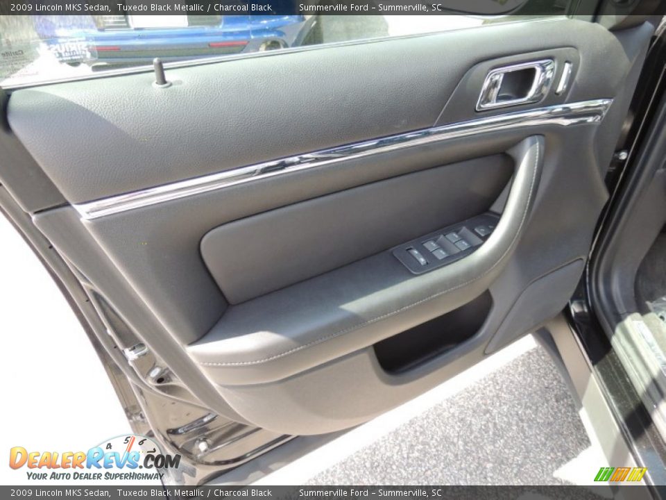 2009 Lincoln MKS Sedan Tuxedo Black Metallic / Charcoal Black Photo #6
