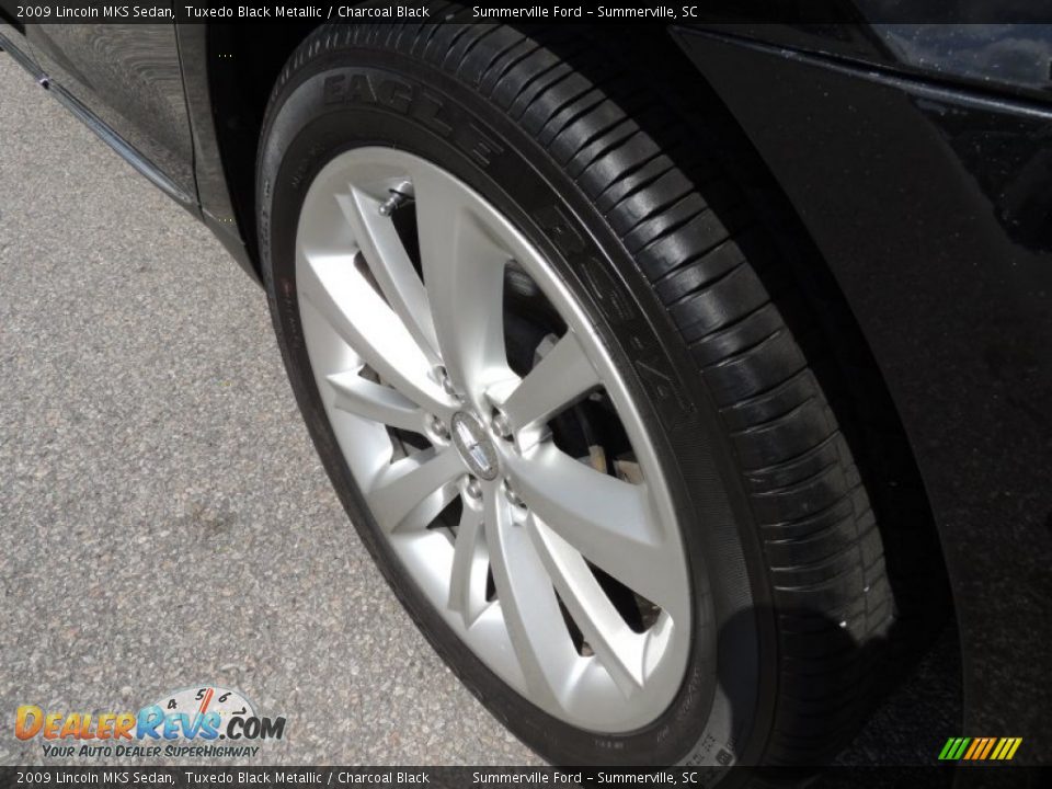 2009 Lincoln MKS Sedan Tuxedo Black Metallic / Charcoal Black Photo #17