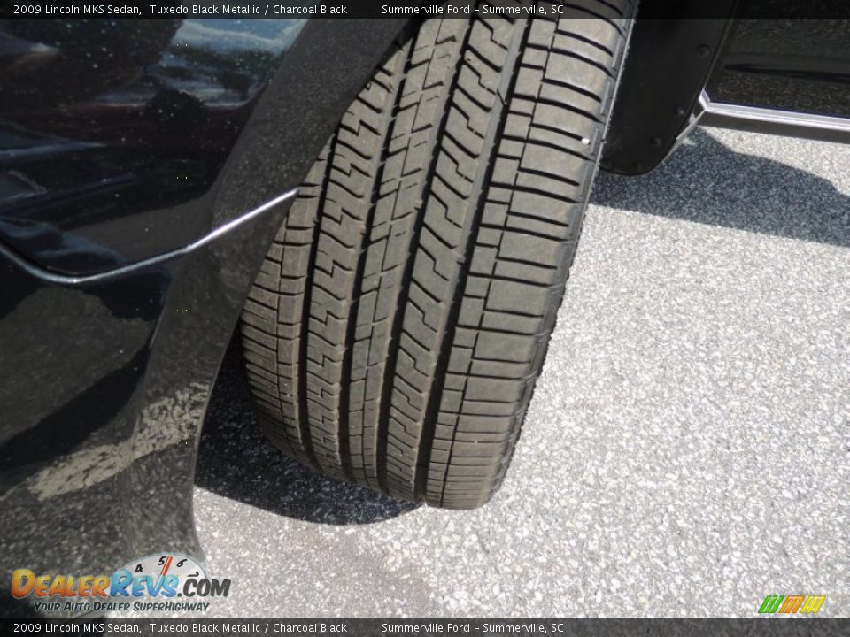 2009 Lincoln MKS Sedan Tuxedo Black Metallic / Charcoal Black Photo #18