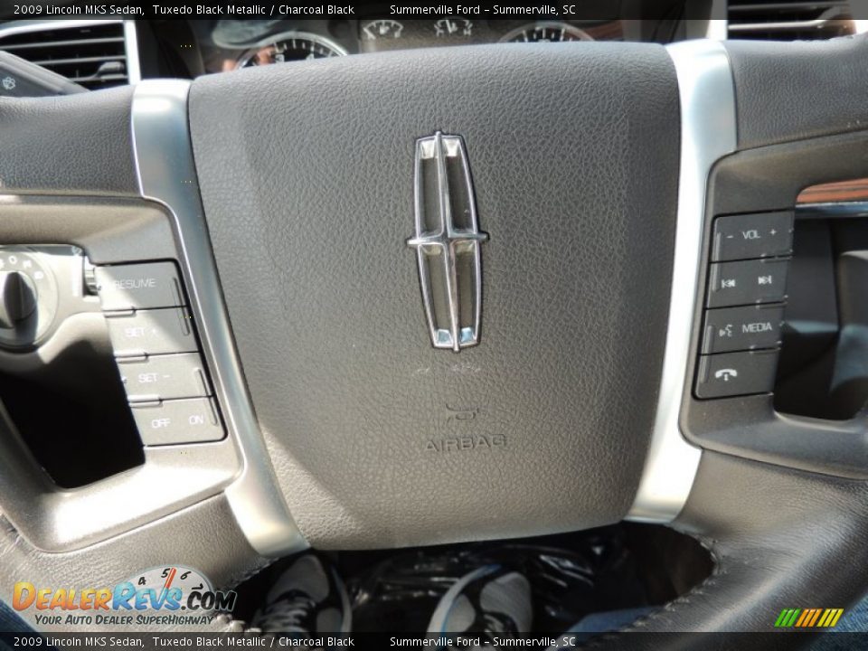 2009 Lincoln MKS Sedan Tuxedo Black Metallic / Charcoal Black Photo #24