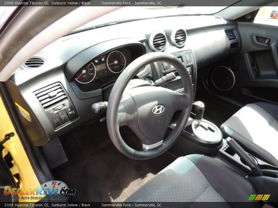 2006 Hyundai Tiburon GS Sunburst Yellow / Black Photo #3