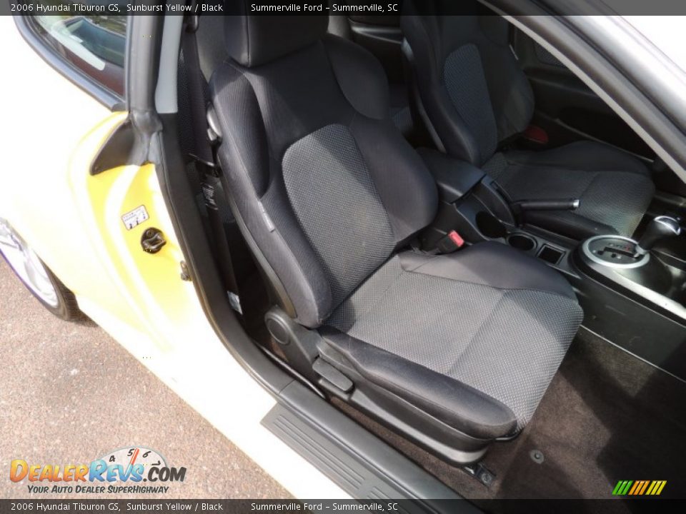 2006 Hyundai Tiburon GS Sunburst Yellow / Black Photo #8