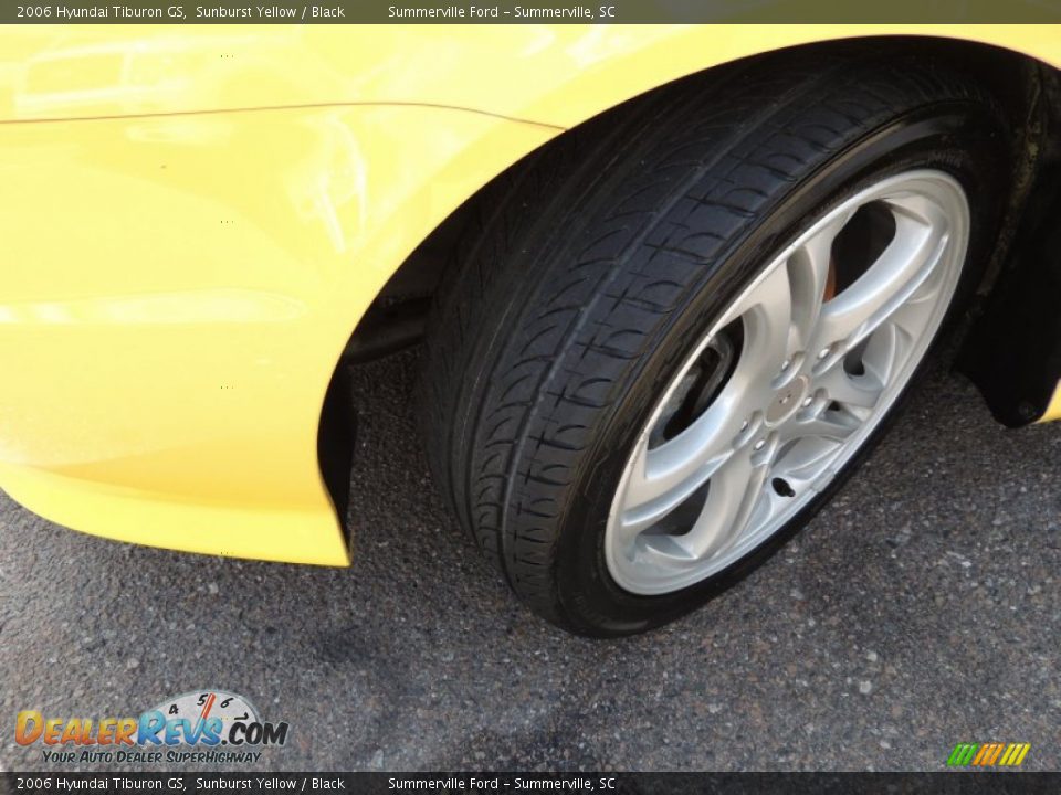 2006 Hyundai Tiburon GS Sunburst Yellow / Black Photo #15