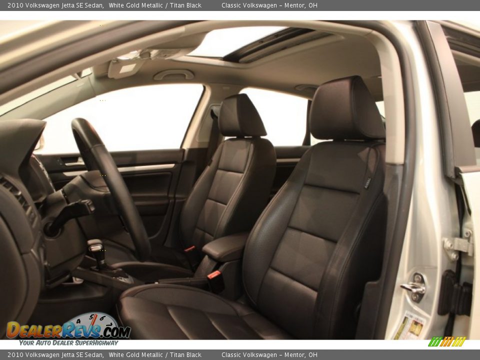 2010 Volkswagen Jetta SE Sedan White Gold Metallic / Titan Black Photo #5