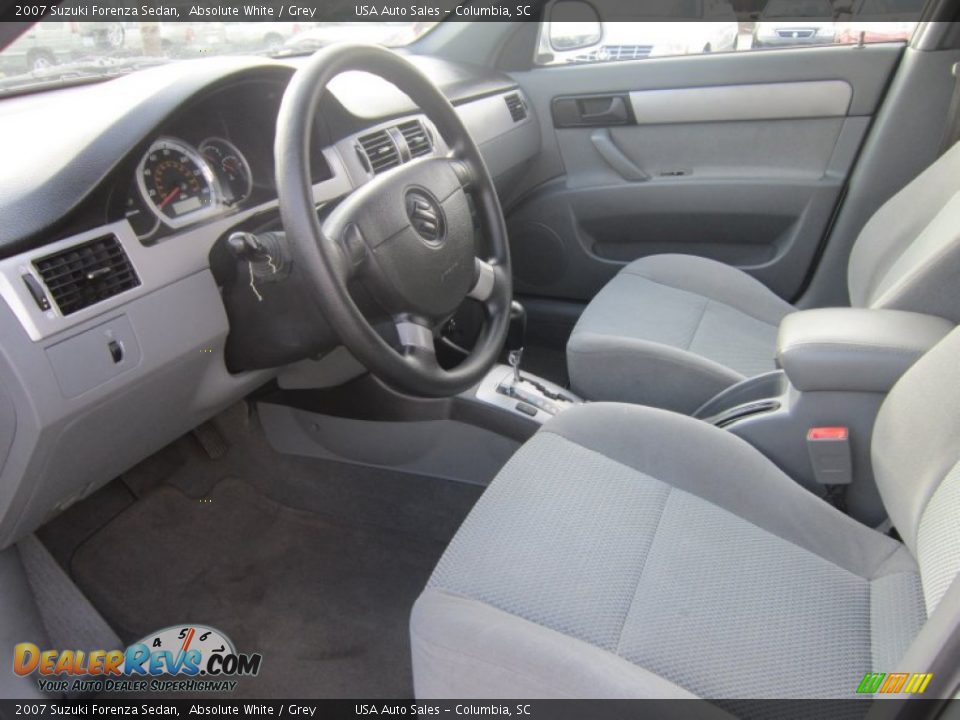 Grey Interior - 2007 Suzuki Forenza Sedan Photo #6