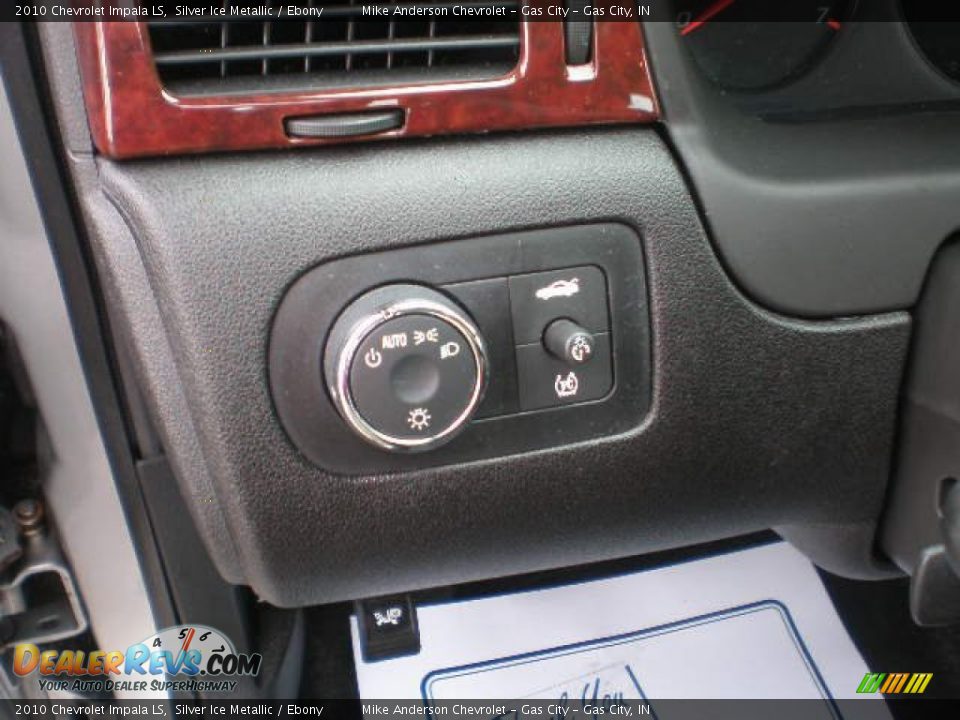 2010 Chevrolet Impala LS Silver Ice Metallic / Ebony Photo #7