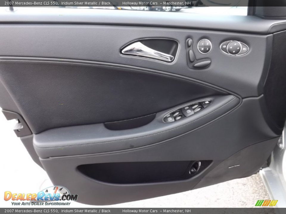 Door Panel of 2007 Mercedes-Benz CLS 550 Photo #11