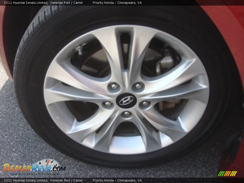 2011 Hyundai Sonata Limited Venetian Red / Camel Photo #31