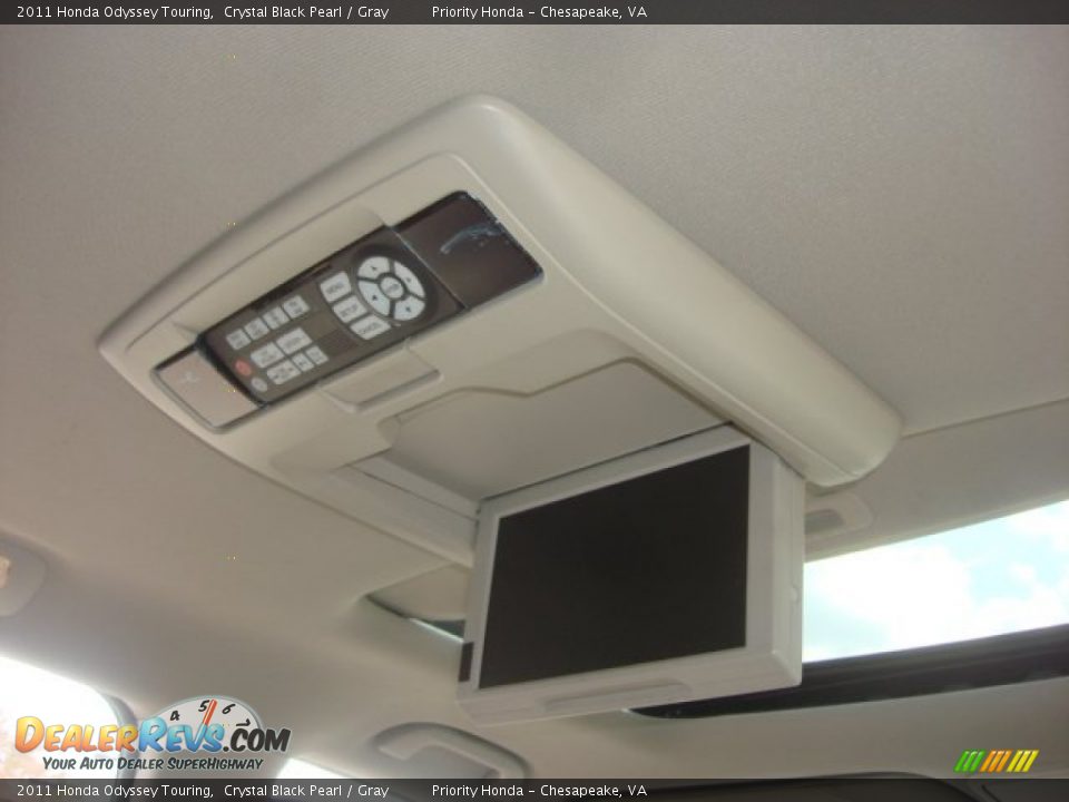 2011 Honda Odyssey Touring Crystal Black Pearl / Gray Photo #16
