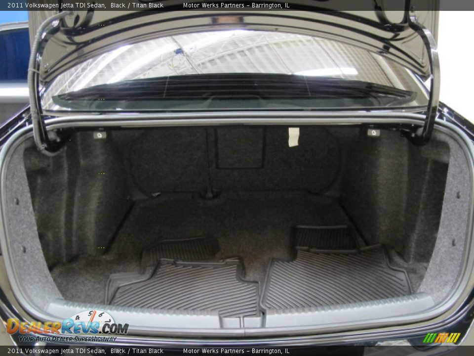 2011 Volkswagen Jetta TDI Sedan Black / Titan Black Photo #9