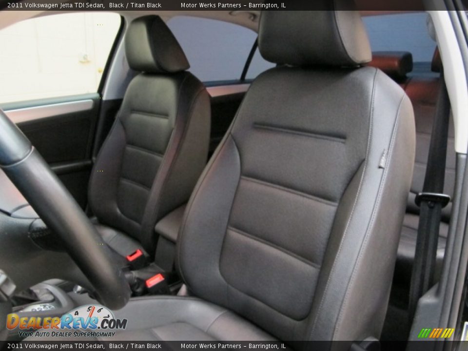 2011 Volkswagen Jetta TDI Sedan Black / Titan Black Photo #16