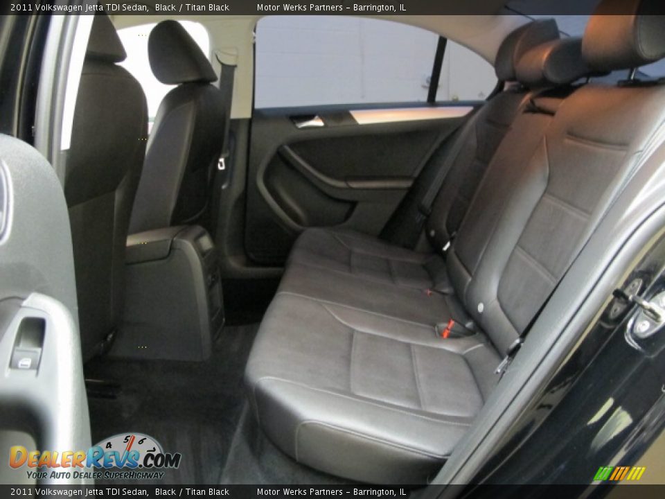 2011 Volkswagen Jetta TDI Sedan Black / Titan Black Photo #17