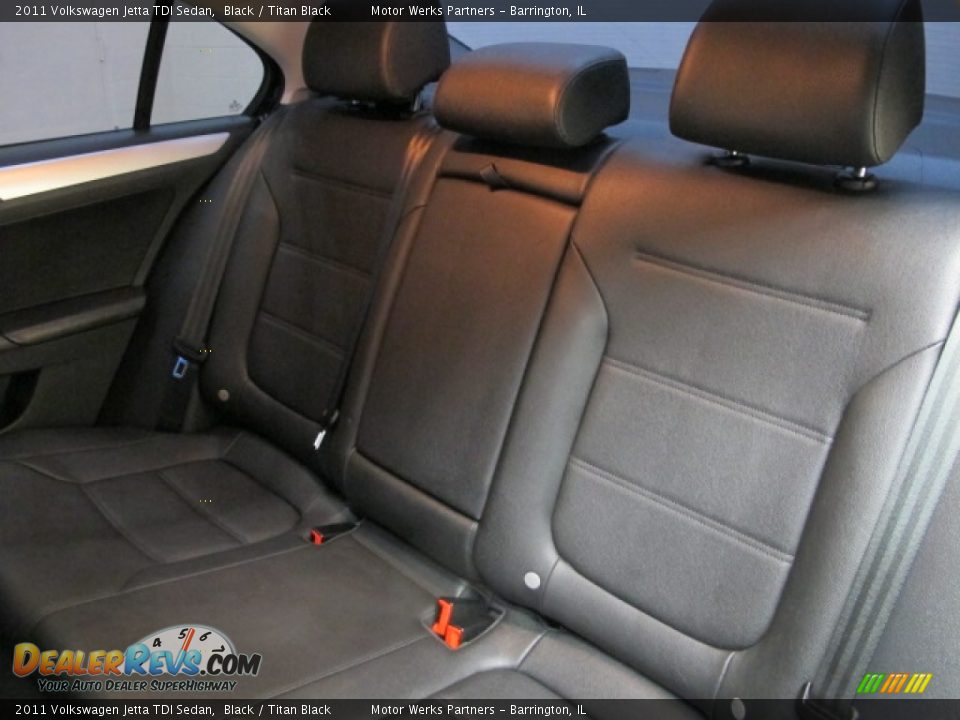 2011 Volkswagen Jetta TDI Sedan Black / Titan Black Photo #18