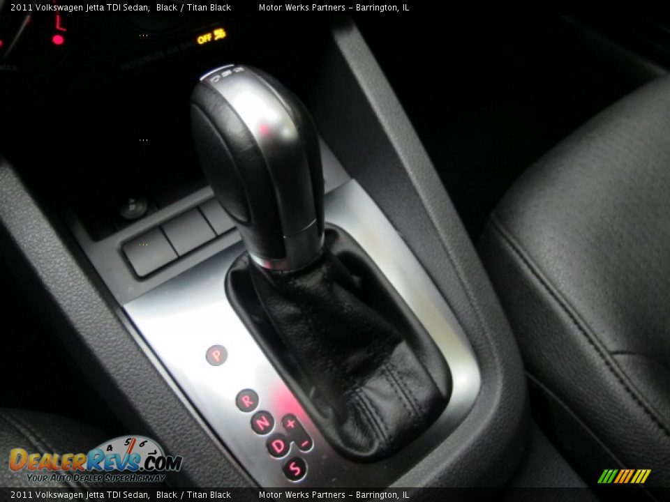 2011 Volkswagen Jetta TDI Sedan Black / Titan Black Photo #29
