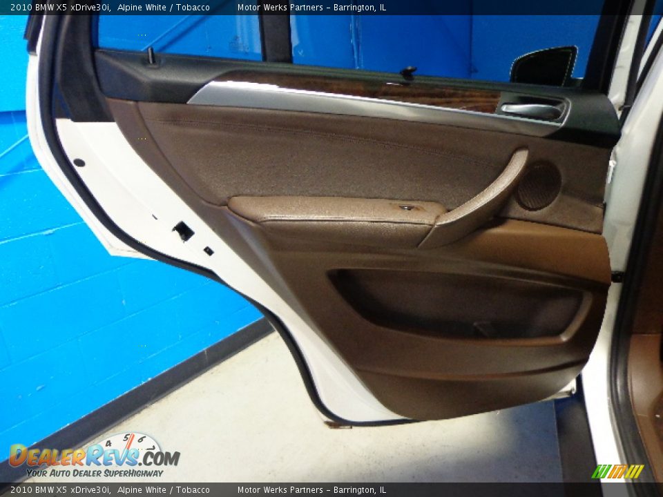 2010 BMW X5 xDrive30i Alpine White / Tobacco Photo #20