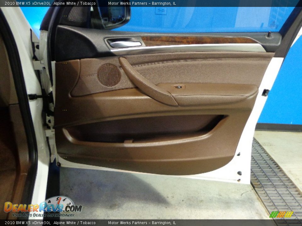 2010 BMW X5 xDrive30i Alpine White / Tobacco Photo #23