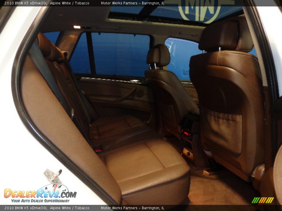 2010 BMW X5 xDrive30i Alpine White / Tobacco Photo #24
