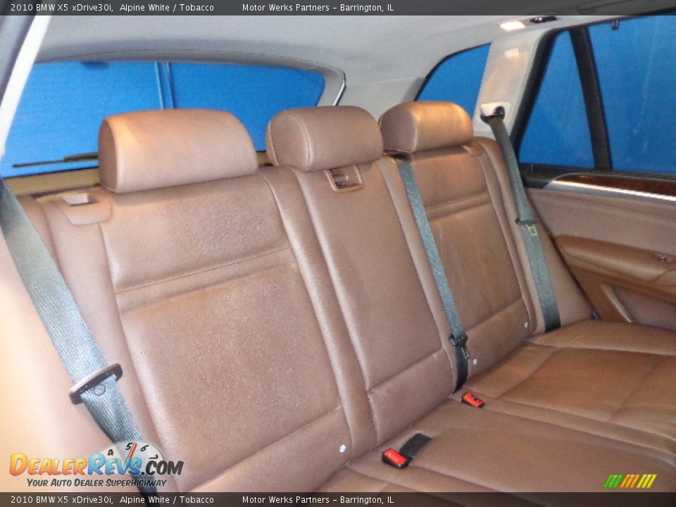 2010 BMW X5 xDrive30i Alpine White / Tobacco Photo #26