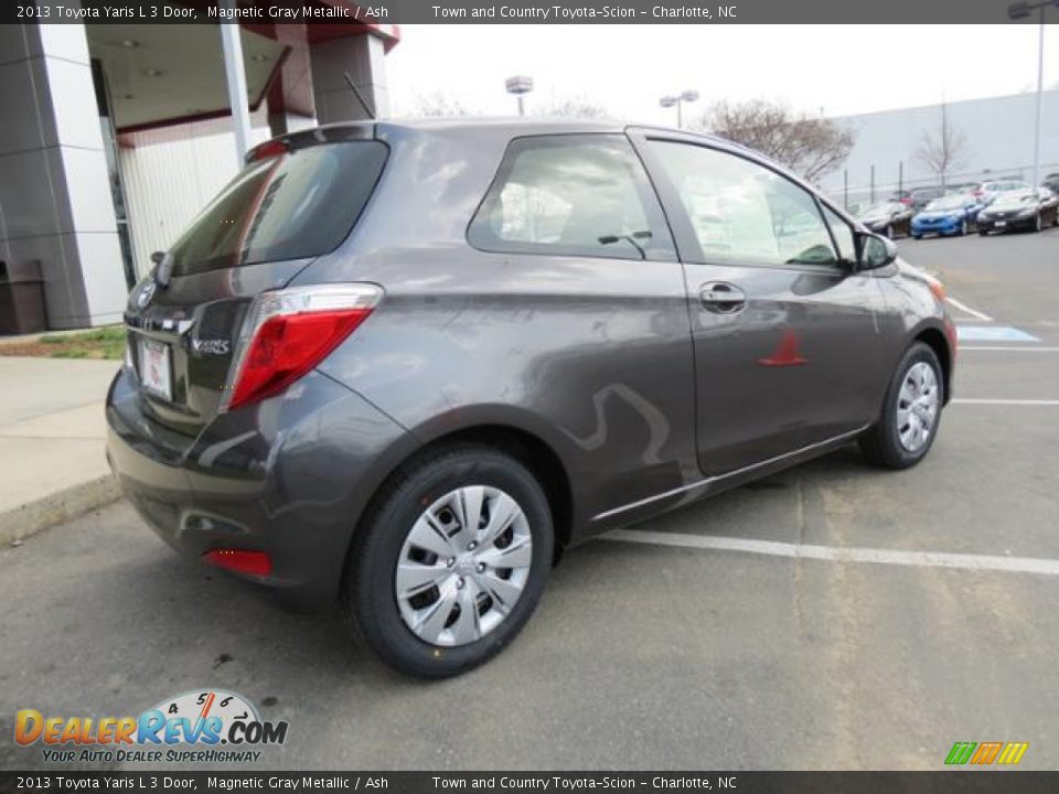2013 Toyota Yaris L 3 Door Magnetic Gray Metallic / Ash Photo #16