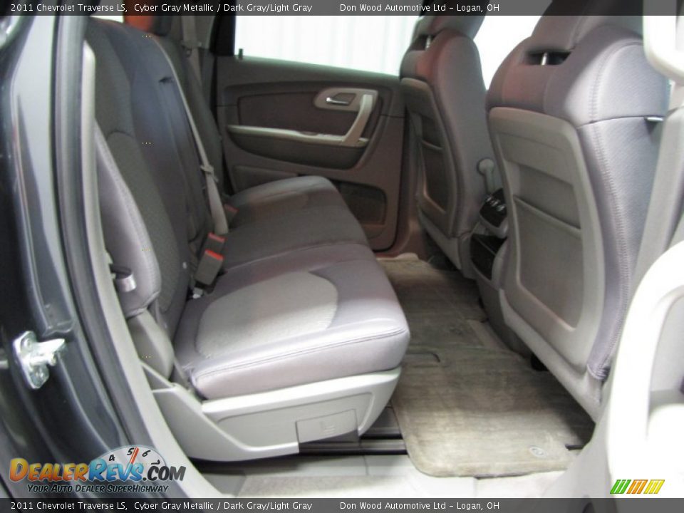 2011 Chevrolet Traverse LS Cyber Gray Metallic / Dark Gray/Light Gray Photo #9