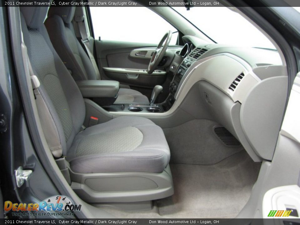 2011 Chevrolet Traverse LS Cyber Gray Metallic / Dark Gray/Light Gray Photo #10
