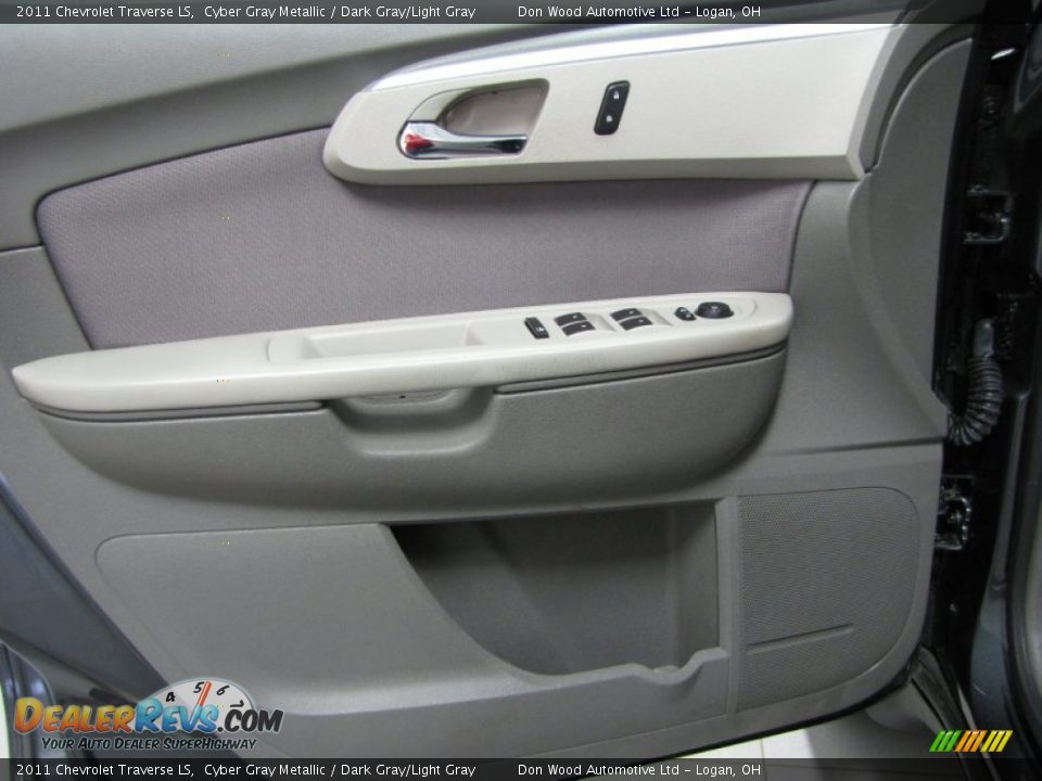 2011 Chevrolet Traverse LS Cyber Gray Metallic / Dark Gray/Light Gray Photo #11