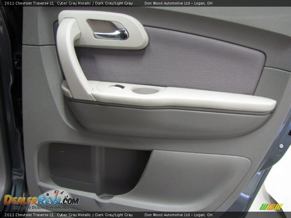 2011 Chevrolet Traverse LS Cyber Gray Metallic / Dark Gray/Light Gray Photo #14