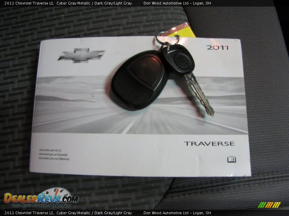 2011 Chevrolet Traverse LS Cyber Gray Metallic / Dark Gray/Light Gray Photo #26