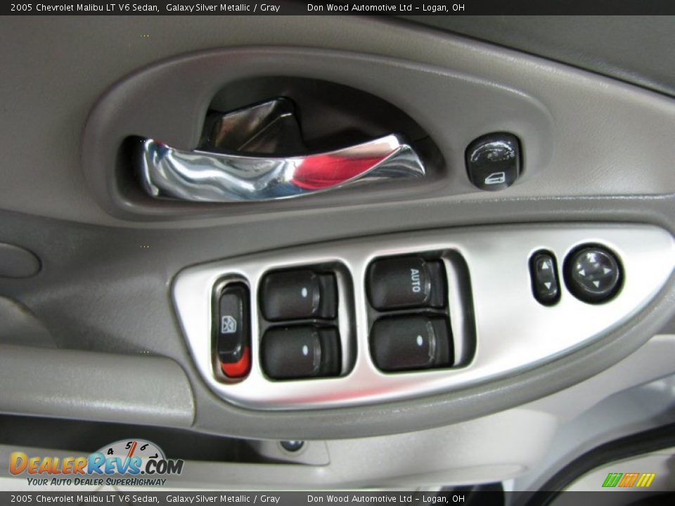 2005 Chevrolet Malibu LT V6 Sedan Galaxy Silver Metallic / Gray Photo #10
