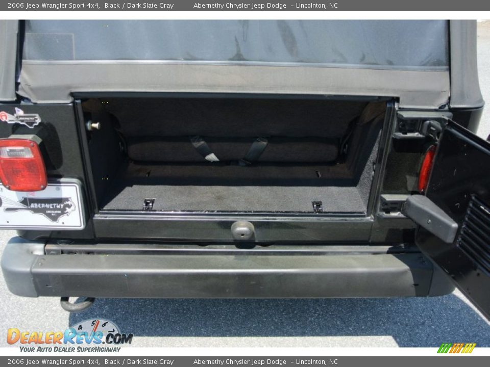 2006 Jeep Wrangler Sport 4x4 Black / Dark Slate Gray Photo #15
