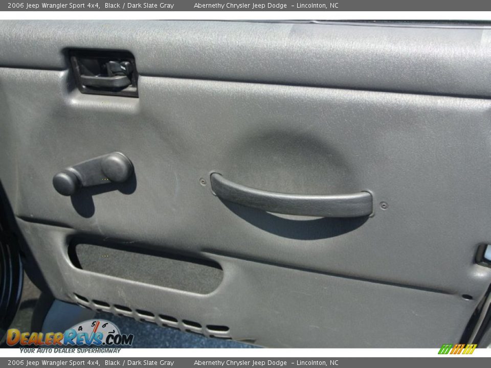 2006 Jeep Wrangler Sport 4x4 Black / Dark Slate Gray Photo #18