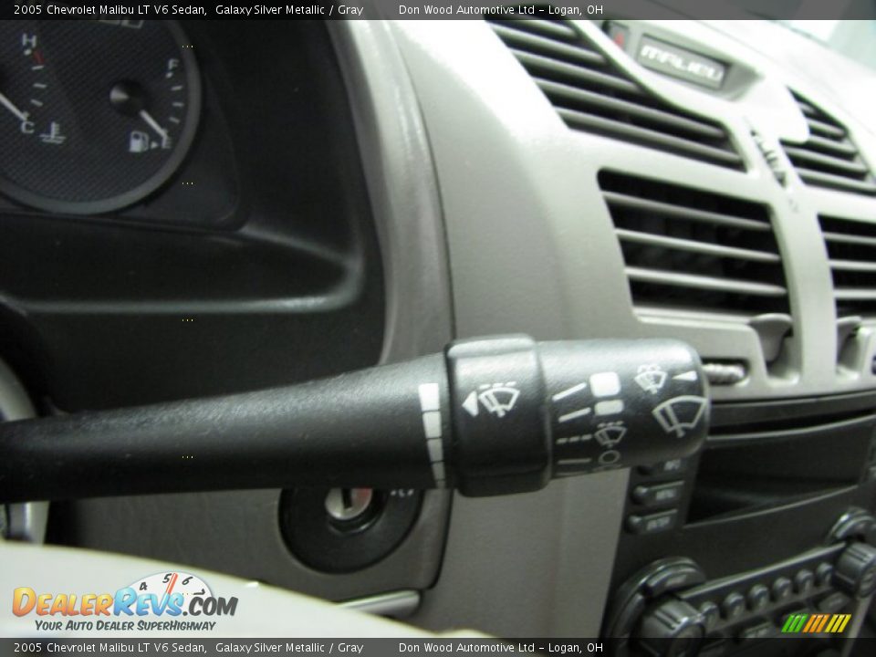 2005 Chevrolet Malibu LT V6 Sedan Galaxy Silver Metallic / Gray Photo #17