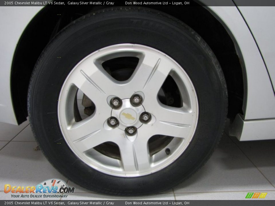 2005 Chevrolet Malibu LT V6 Sedan Galaxy Silver Metallic / Gray Photo #23