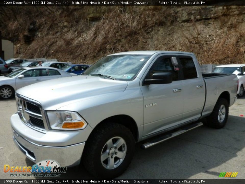 Front 3/4 View of 2009 Dodge Ram 1500 SLT Quad Cab 4x4 Photo #3