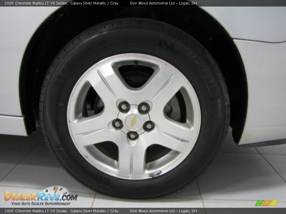 2005 Chevrolet Malibu LT V6 Sedan Galaxy Silver Metallic / Gray Photo #26