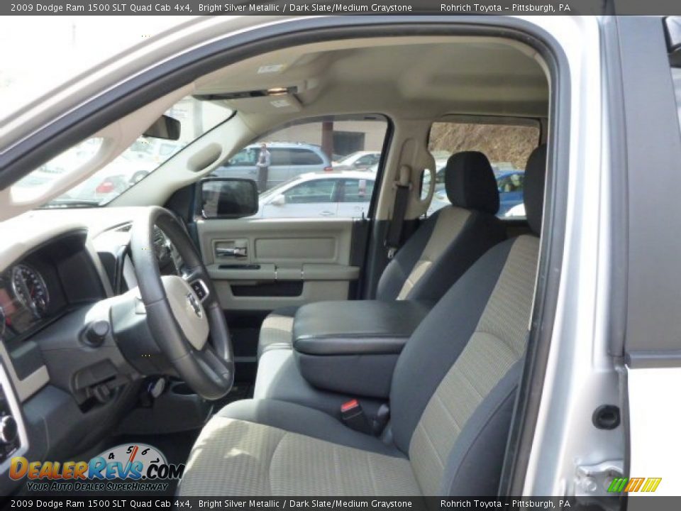 2009 Dodge Ram 1500 SLT Quad Cab 4x4 Bright Silver Metallic / Dark Slate/Medium Graystone Photo #4
