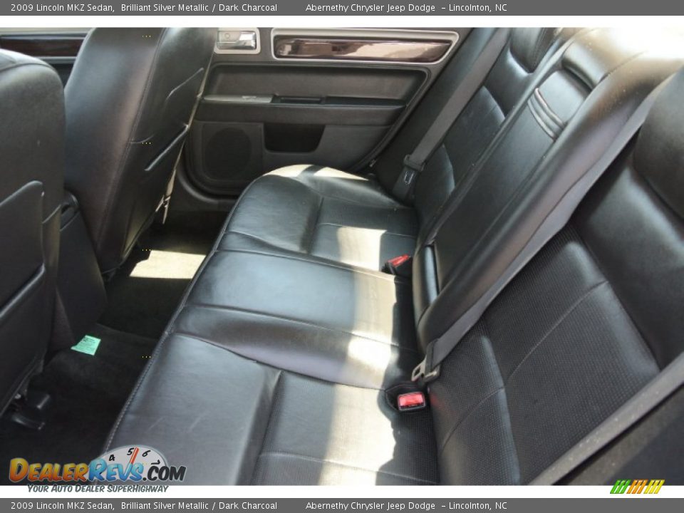 Rear Seat of 2009 Lincoln MKZ Sedan Photo #16