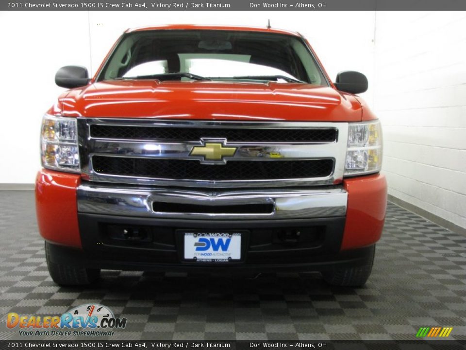 2011 Chevrolet Silverado 1500 LS Crew Cab 4x4 Victory Red / Dark Titanium Photo #2