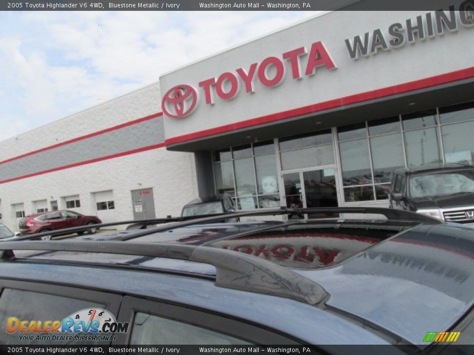 2005 Toyota Highlander V6 4WD Bluestone Metallic / Ivory Photo #3