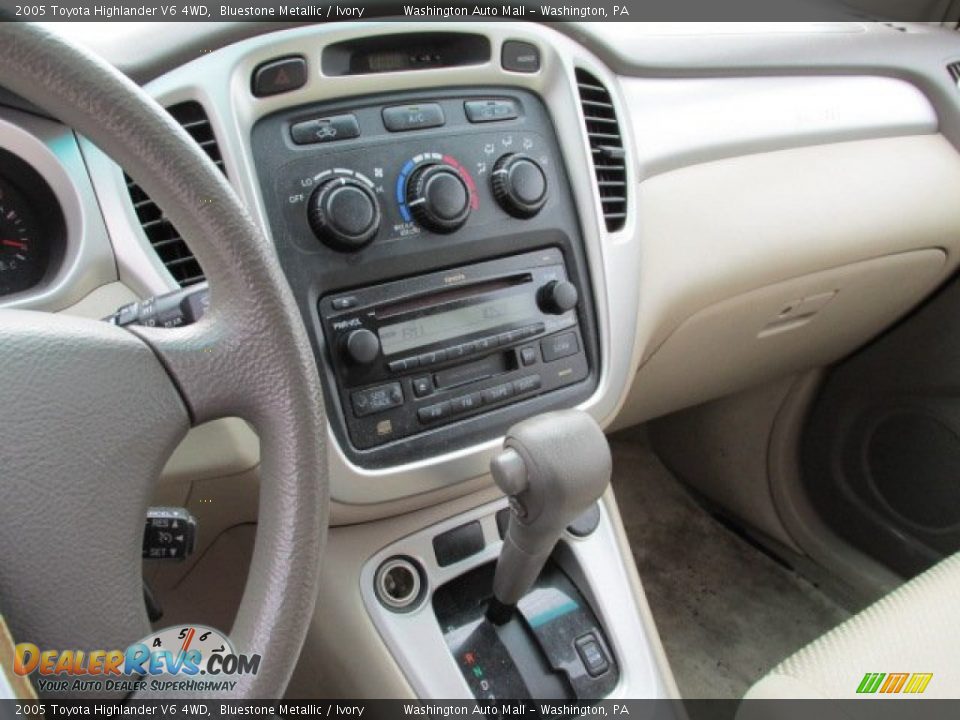 2005 Toyota Highlander V6 4WD Bluestone Metallic / Ivory Photo #16