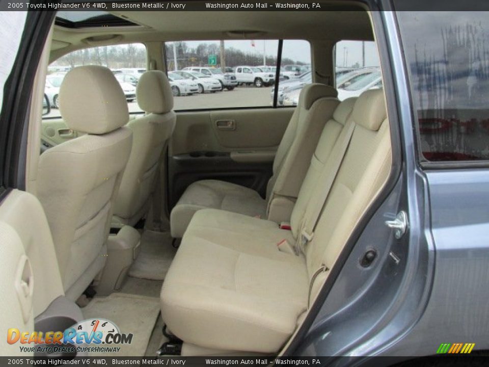 2005 Toyota Highlander V6 4WD Bluestone Metallic / Ivory Photo #18
