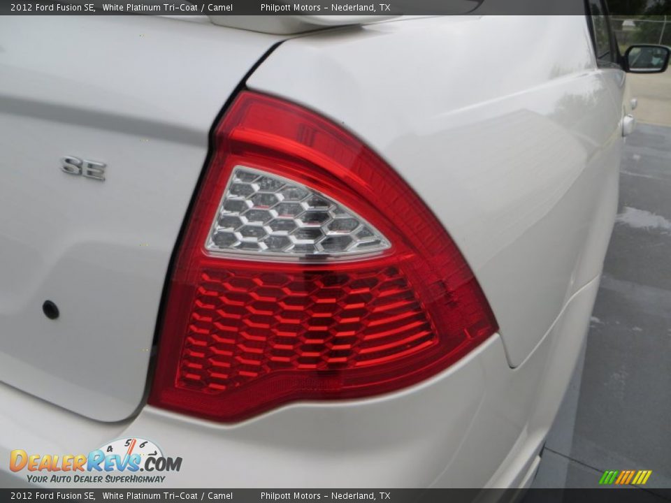 2012 Ford Fusion SE White Platinum Tri-Coat / Camel Photo #17
