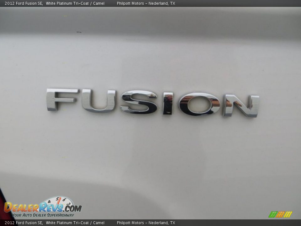 2012 Ford Fusion SE White Platinum Tri-Coat / Camel Photo #19